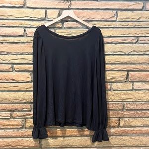 GAP || Black Knit Top